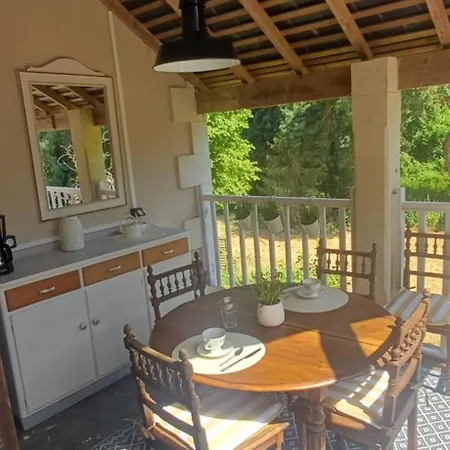 Bed & Breakfast Sur Ile De La Loire 3*